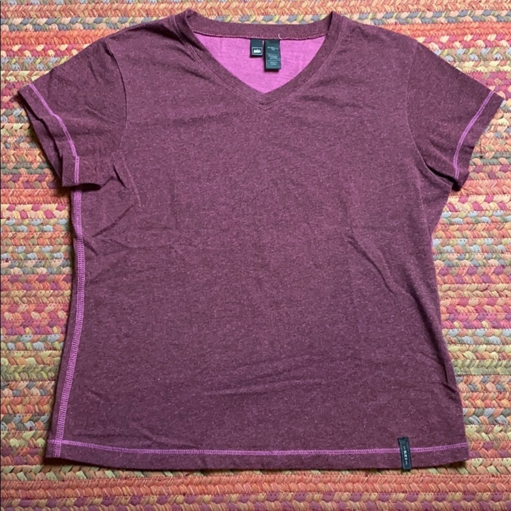 PURPLE REI V NECK BASIC COOLMAX TEE SHIRT